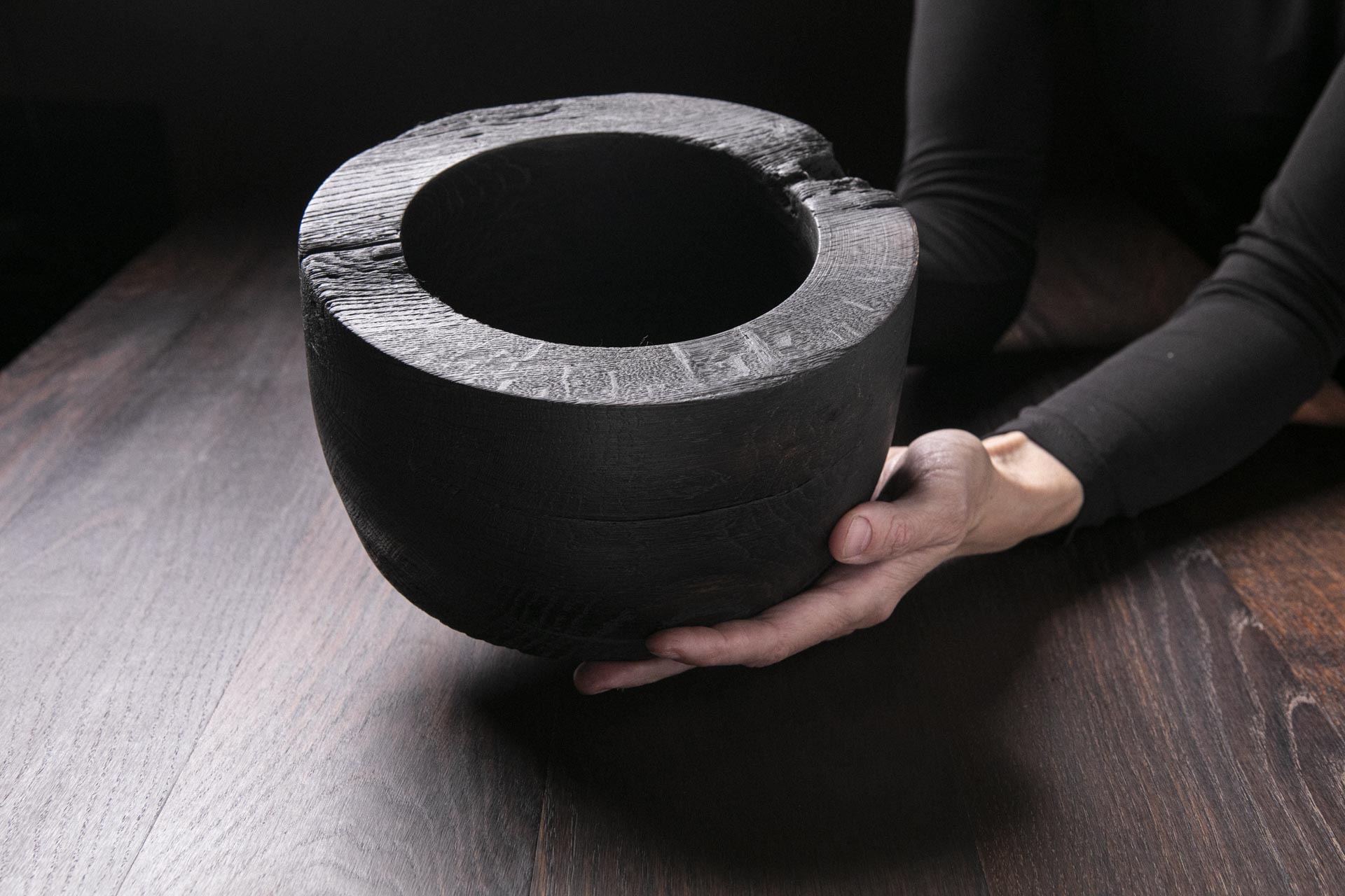 Raven Black Deep Bowl A08J25 - Image 3