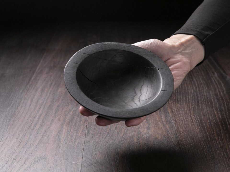 Raven Black Mini platter A10J64