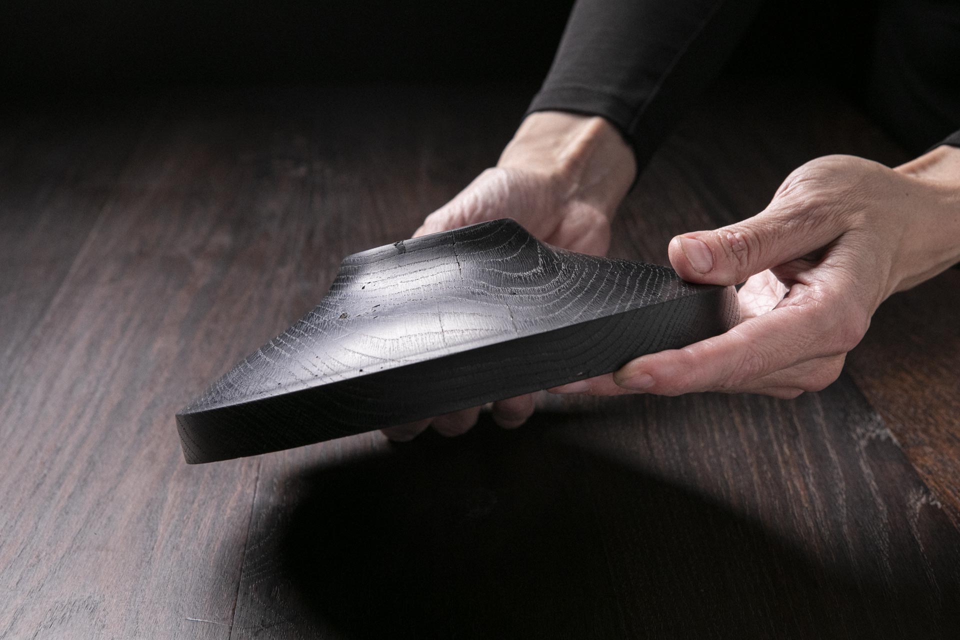 Raven Black Fine Platter A10J75 - Image 2