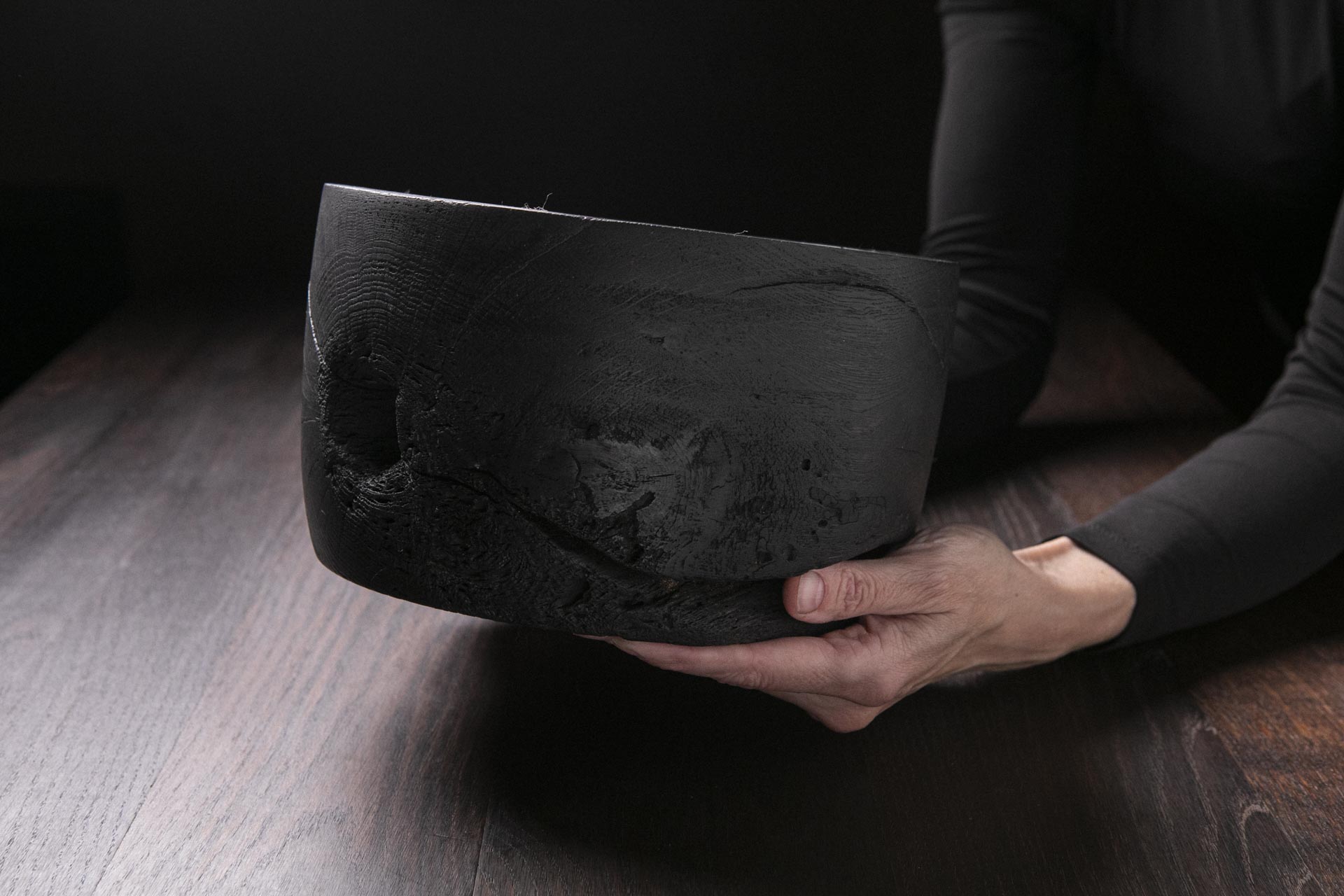 Raven Black Deep Bowl A08J28 - Image 3