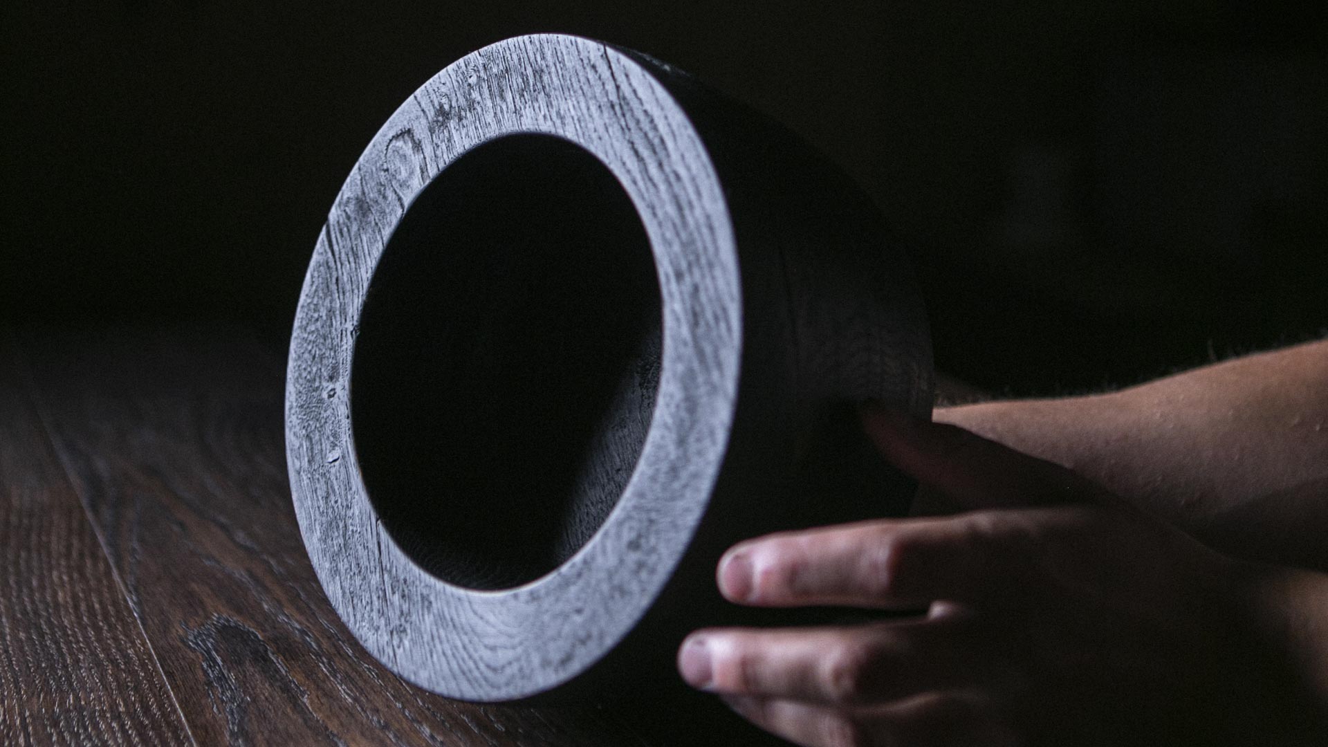 Raven Black Deep Bowl A08J22 - Image 3