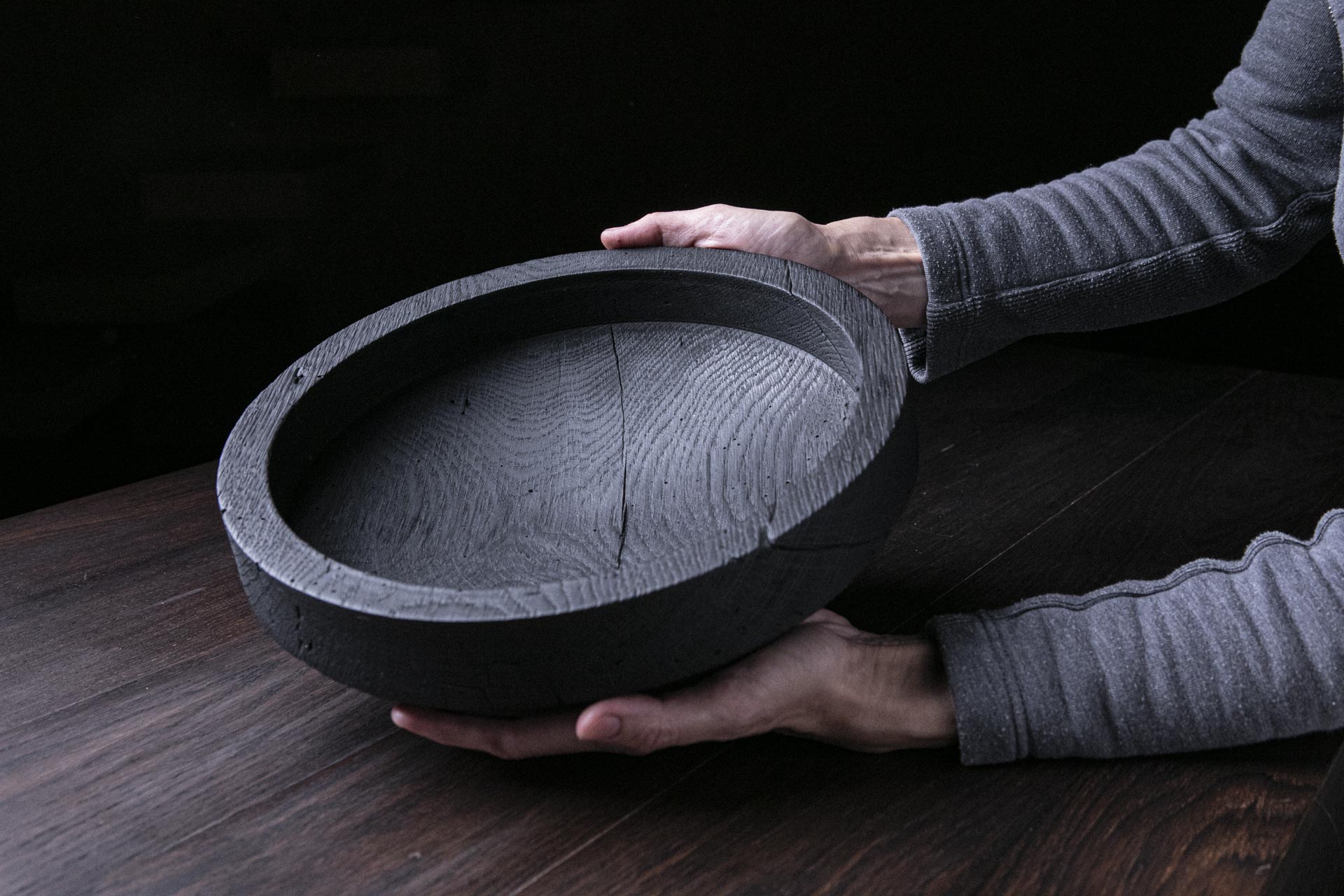 Raven Black Platter A10J52