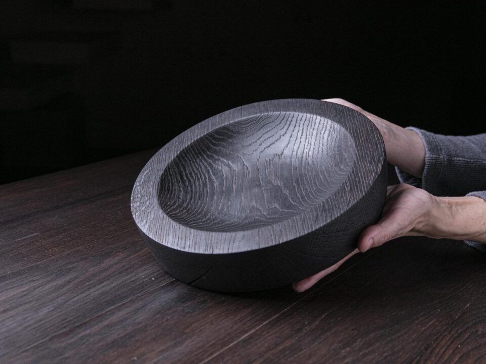 Raven Black Platter A10J51